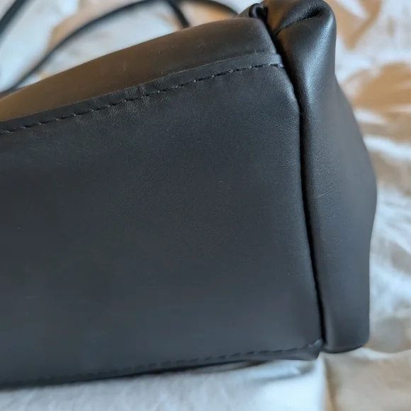 Portland Leather Black Verona Tote Bag, Large - Picture 4 of 4